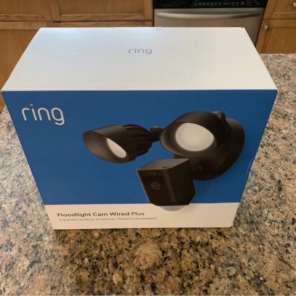 NIB Ring Camera Floodlight